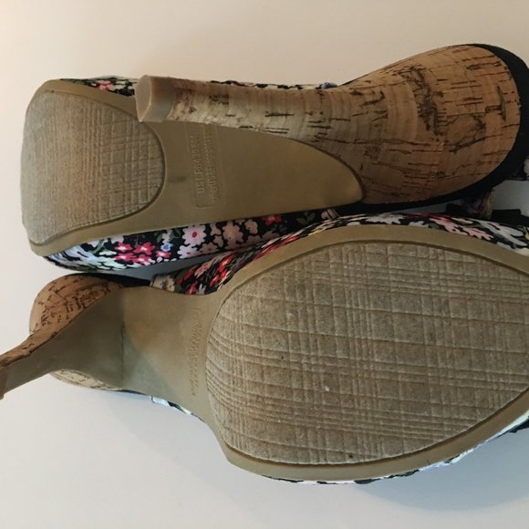 Rampage Multi-colored with Black Bows Heels - Picture 6 of 6